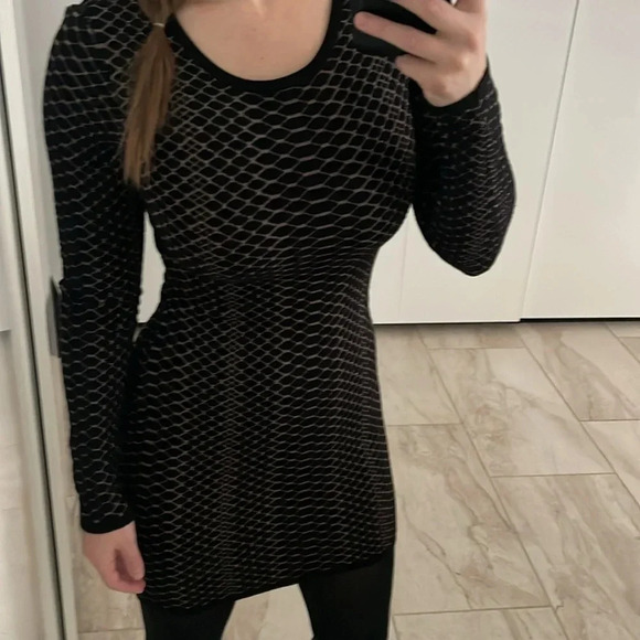 Express Black and White Patterned Dress - Picture 3 of 4